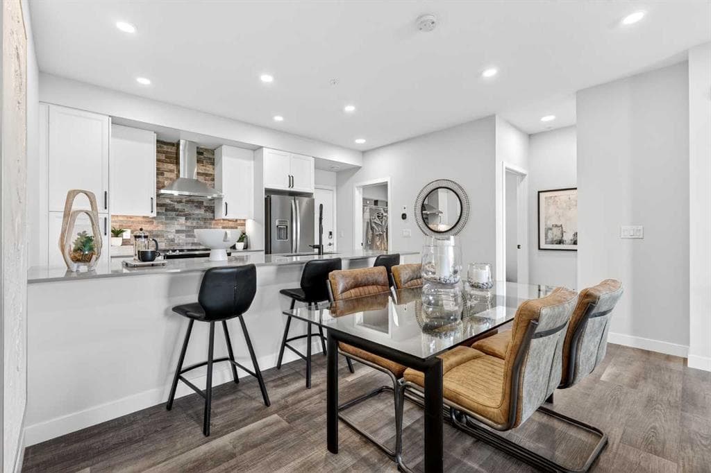 2-bed Apartment for sale at 216, 255 Les Jardins Park SE, Calgary