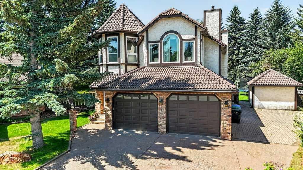 4-bed Detached for sale at 128 Santana Court NW, Calgary