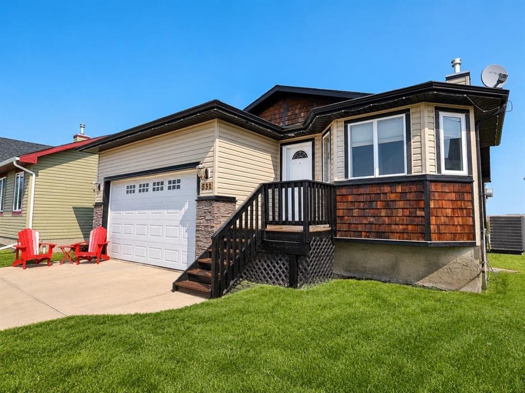 4-bed Detached for sale at 531 Country Meadows Way, Diamond Valley