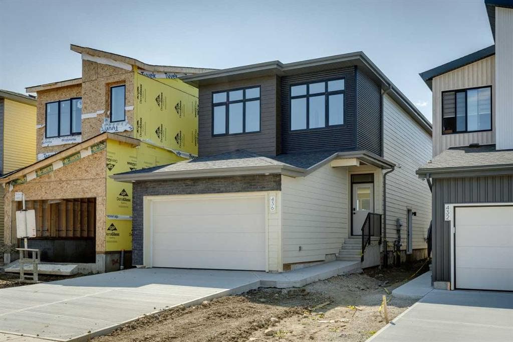 4-bed Detached for sale at 59 Creekside Rise SW, Calgary