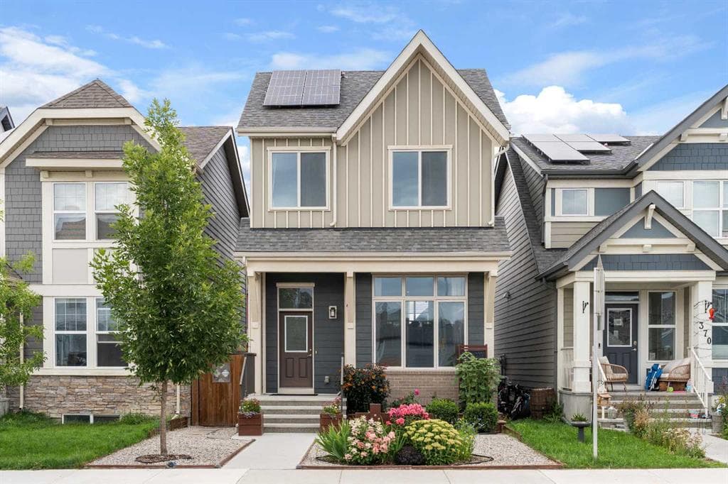 4-bed Detached for sale at 374 Magnolia Square SE, Calgary