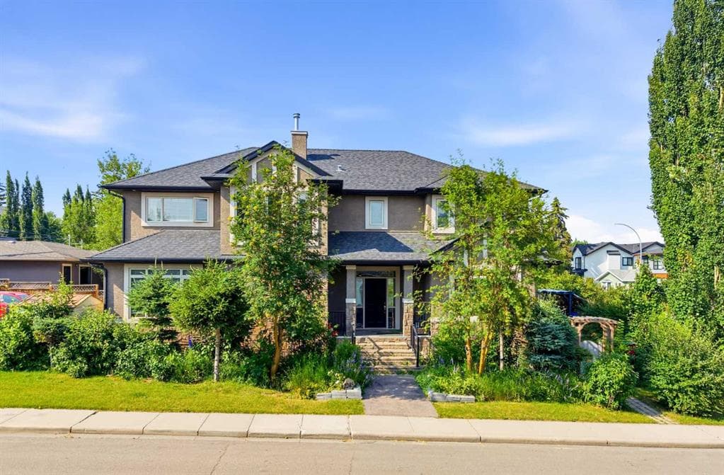 4-bed Detached for sale at 2245 25 Street SW, Calgary
