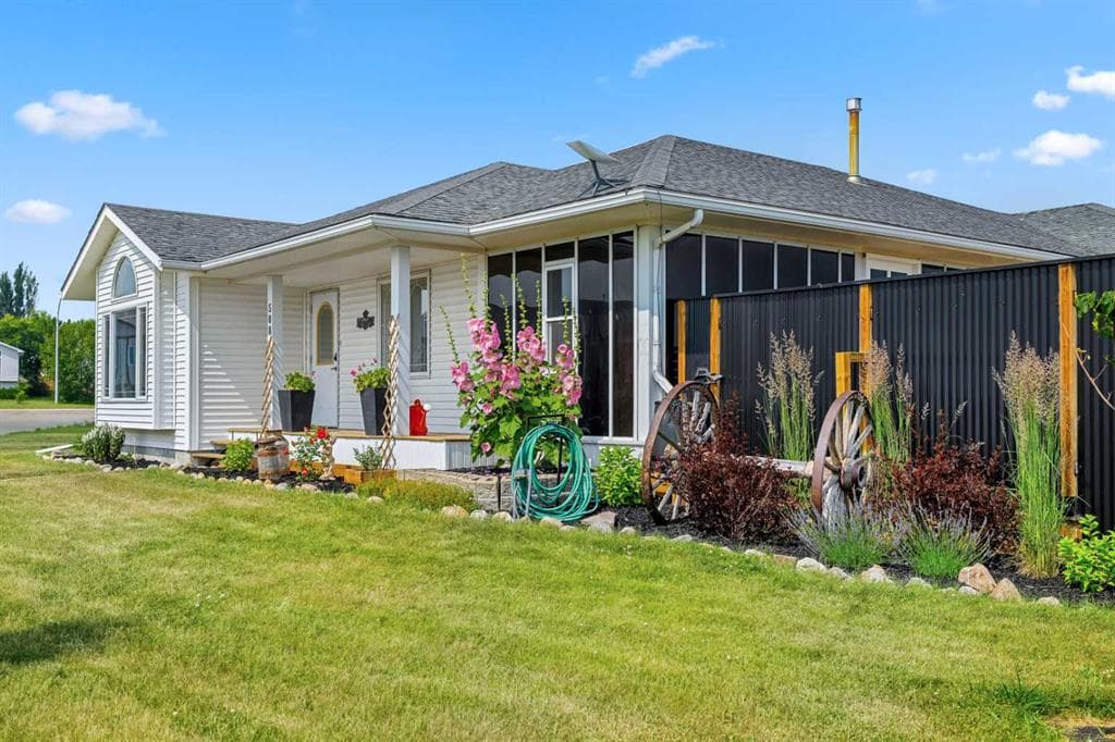 508 Peever Street — photo 1