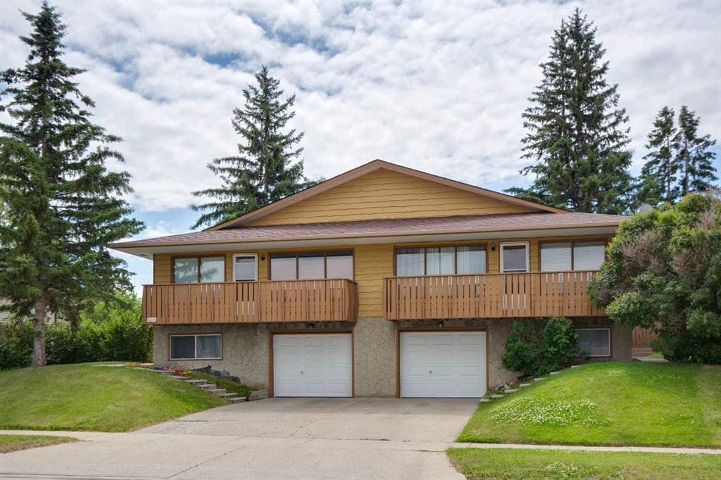8-bed Duplex for sale at 6215 Rundlehorn Drive NE, Calgary