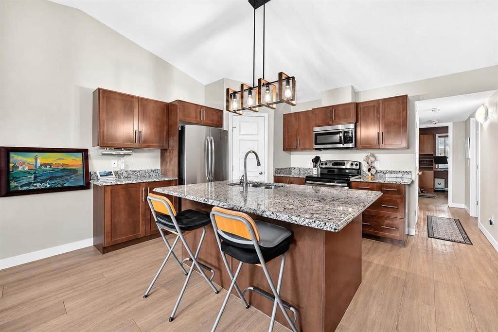 2-bed Townhouse for sale at 1203, 2781 Chinook Winds Drive SW, Airdrie