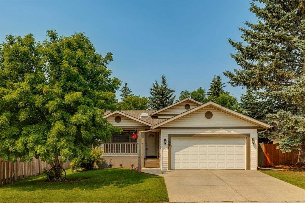 3-bed Detached for sale at 159 Woodbend, Okotoks