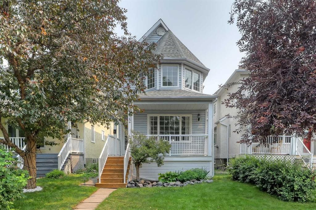 2622 24A Street SW — photo 1