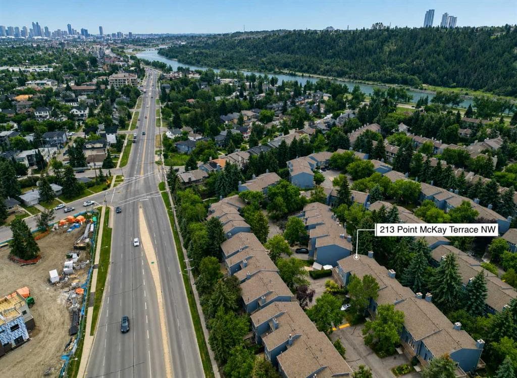 3-bed Townhouse for sale at 213 Point Mckay Terrace NW, Calgary