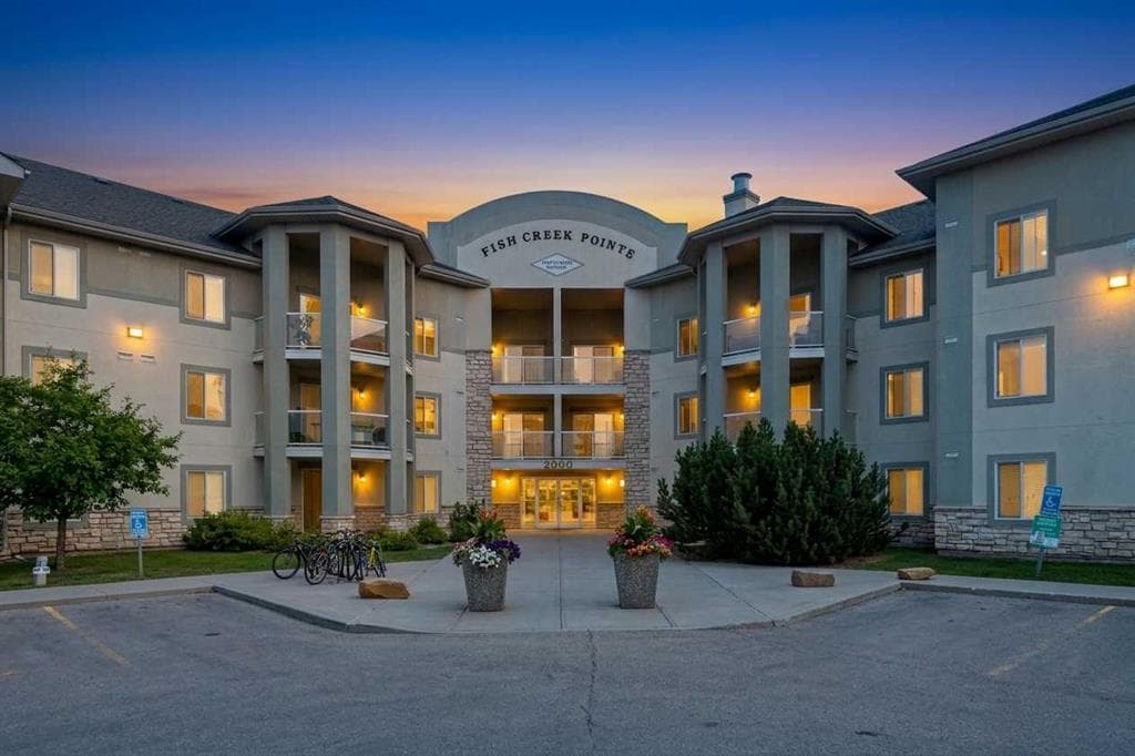 3-bed Apartment for sale at 2110, 2518 Fish Creek Boulevard SW, Calgary