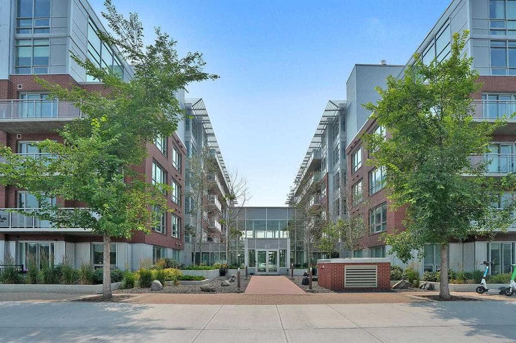 2-bed Apartment for sale at 412, 63 Inglewood Park SE, Calgary