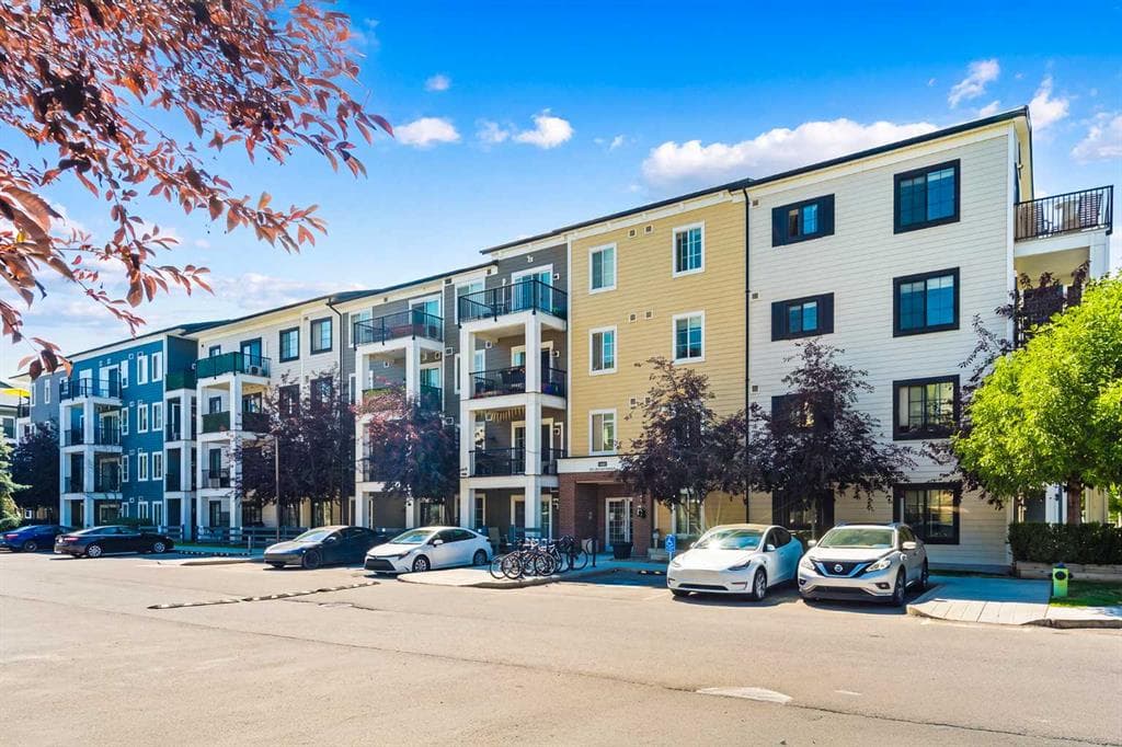 3417, 215 Legacy Boulevard SE — photo 1