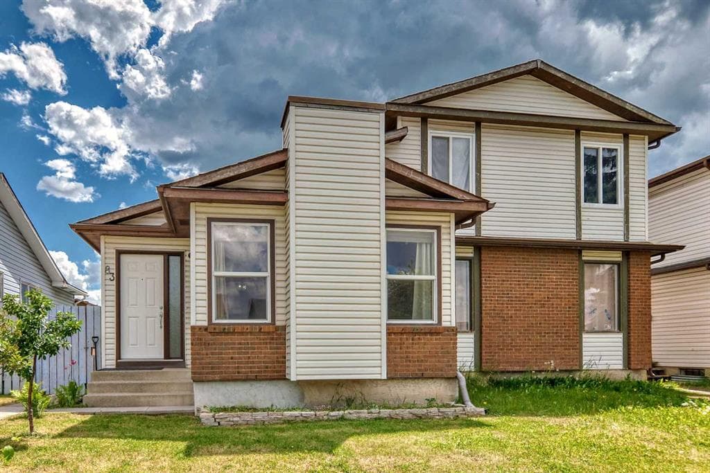 3-bed Semi-detached for sale at 83 Whitworth Way NE, Calgary