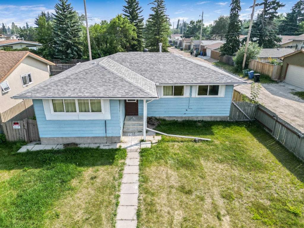 6-bed Detached for sale at 211 Forest Way SE, Calgary