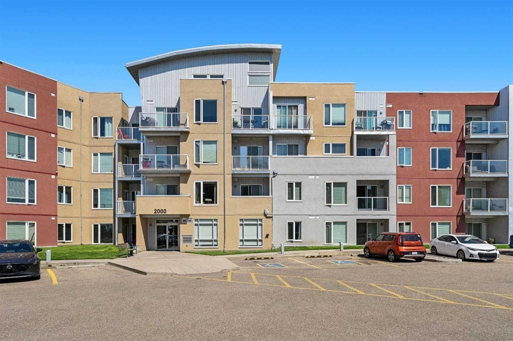 2307, 604 East Lake Boulevard NE — photo 1