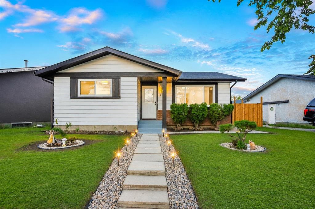 5-bed Detached for sale at 1174 abbeydale Drive NE, Calgary