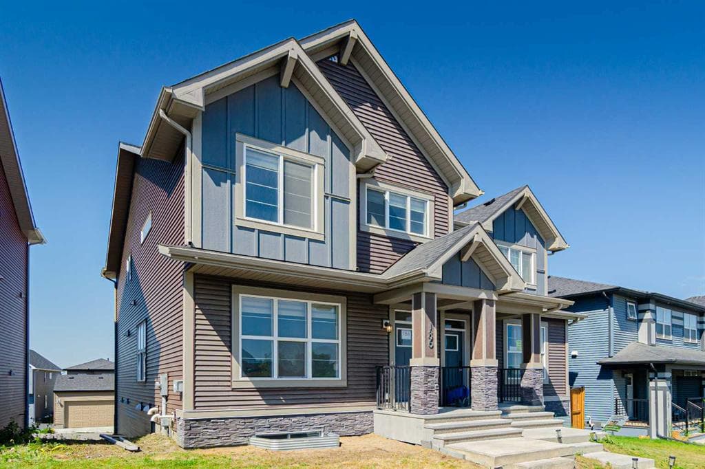 3-bed Semi-detached for sale at 186 Aquila Drive NW, Calgary