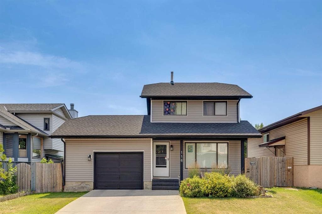 116 Riverbirch Crescent SE — photo 1