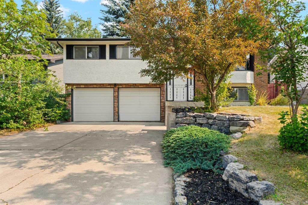 3-bed Detached for sale at 5467 Dalrymple Crescent NW, Calgary