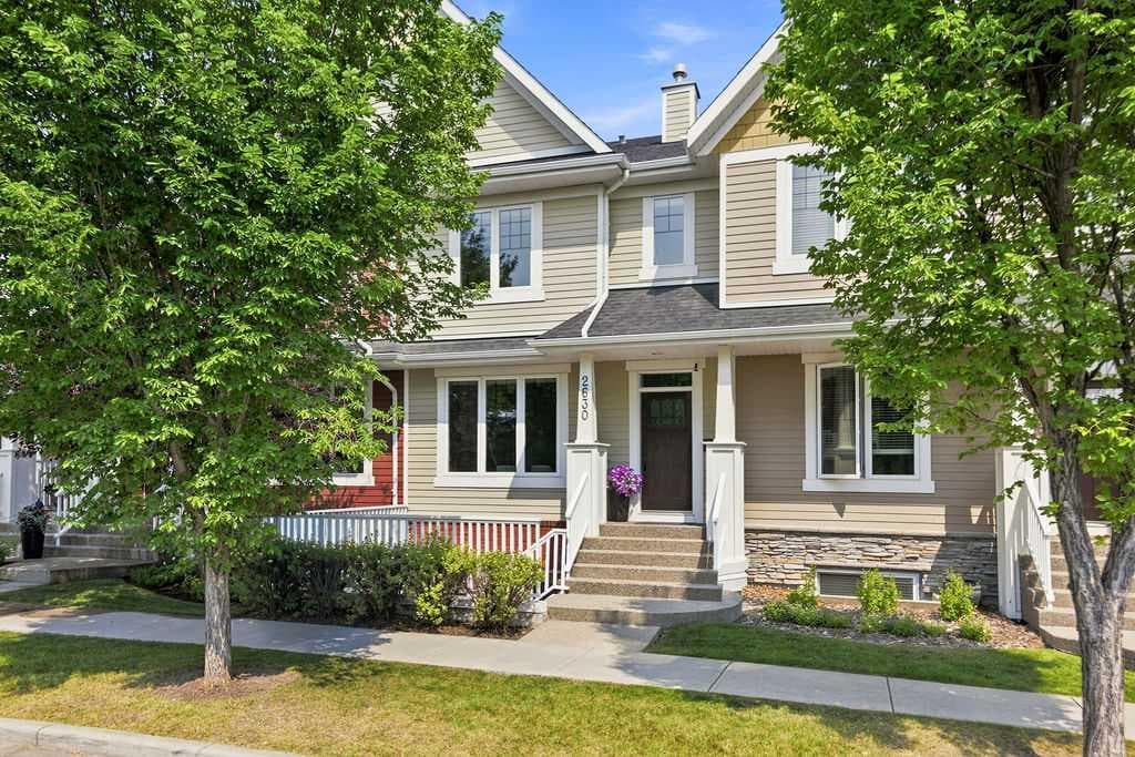 4-bed Townhouse for sale at 2630 Mclean Avenue SW, Calgary