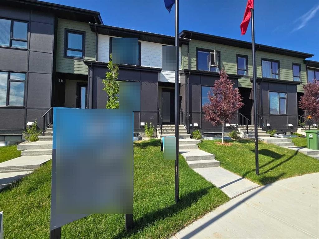225 Vantage Drive — photo 1