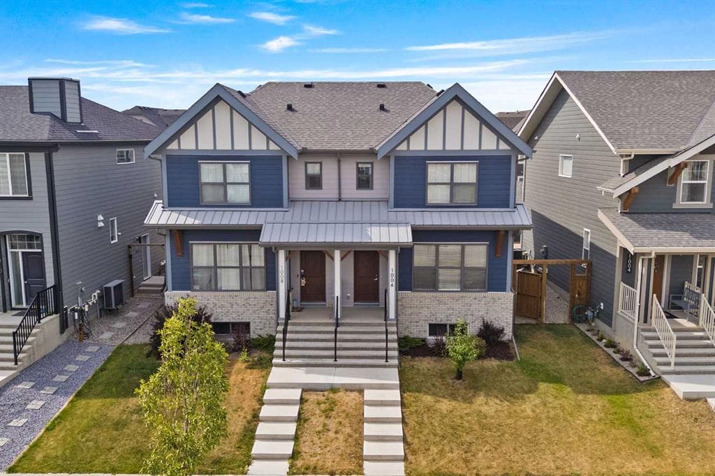 1006 Mahogany Boulevard SE — photo 1