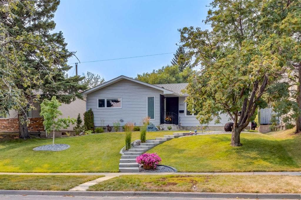5-bed Detached for sale at 6223 Silver Ridge Drive NW, Calgary