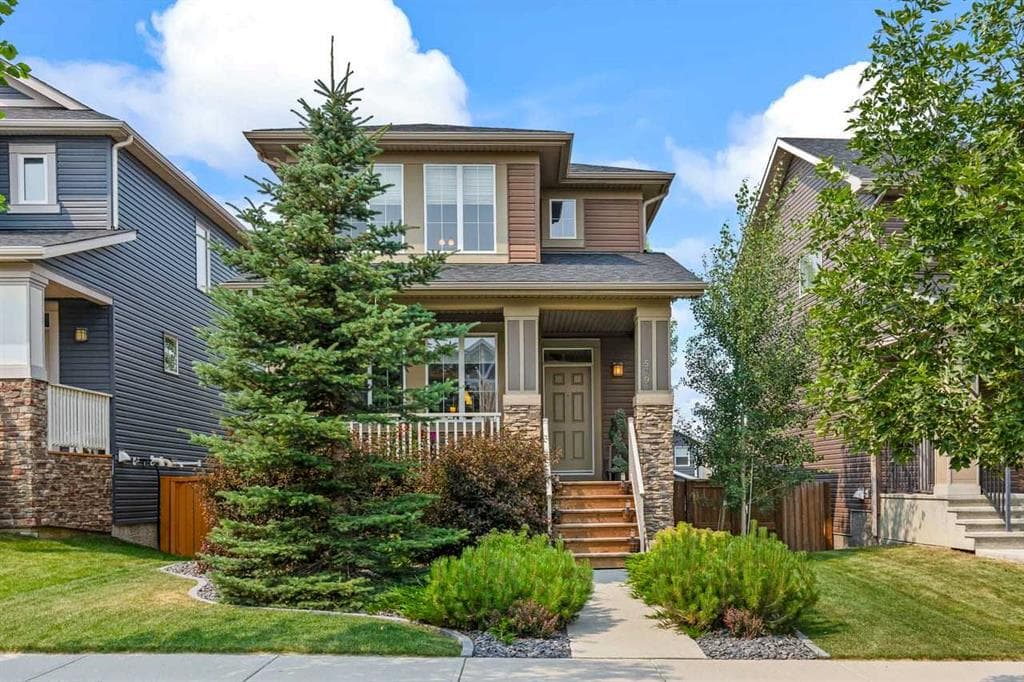 579 Evanston Drive NW — photo 1