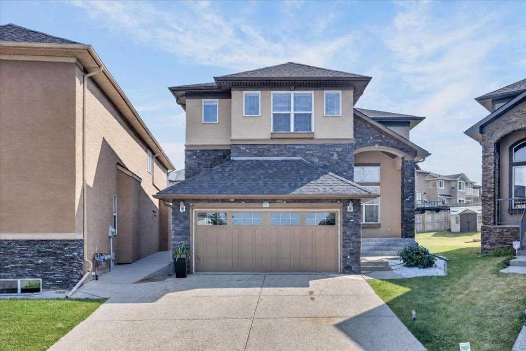 6-bed Detached for sale at 25 Sherwood Close NW, Calgary