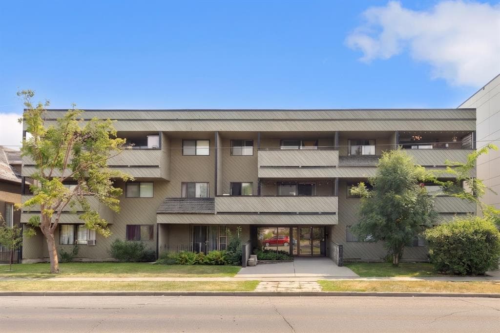 302, 1513 26 Avenue SW — photo 1