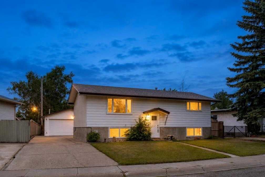 3-bed Detached for sale at 152 Maddock Way NE, Calgary
