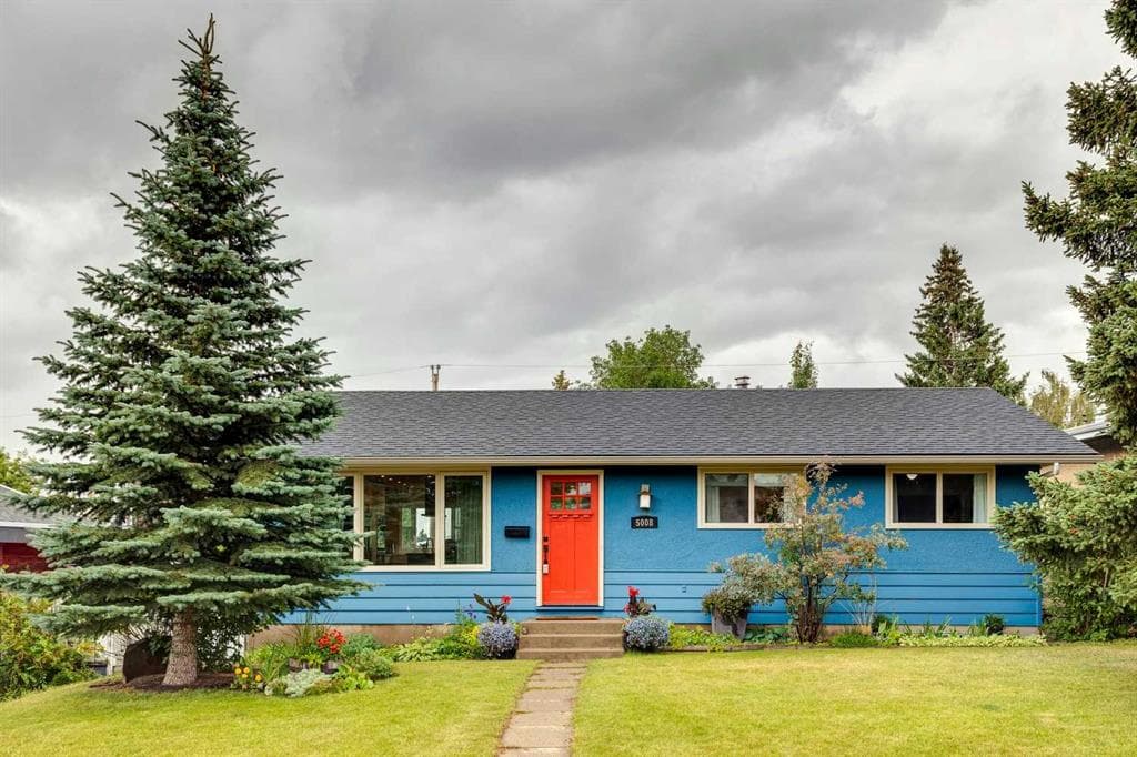 5008 Norquay Drive Drive NW — photo 1