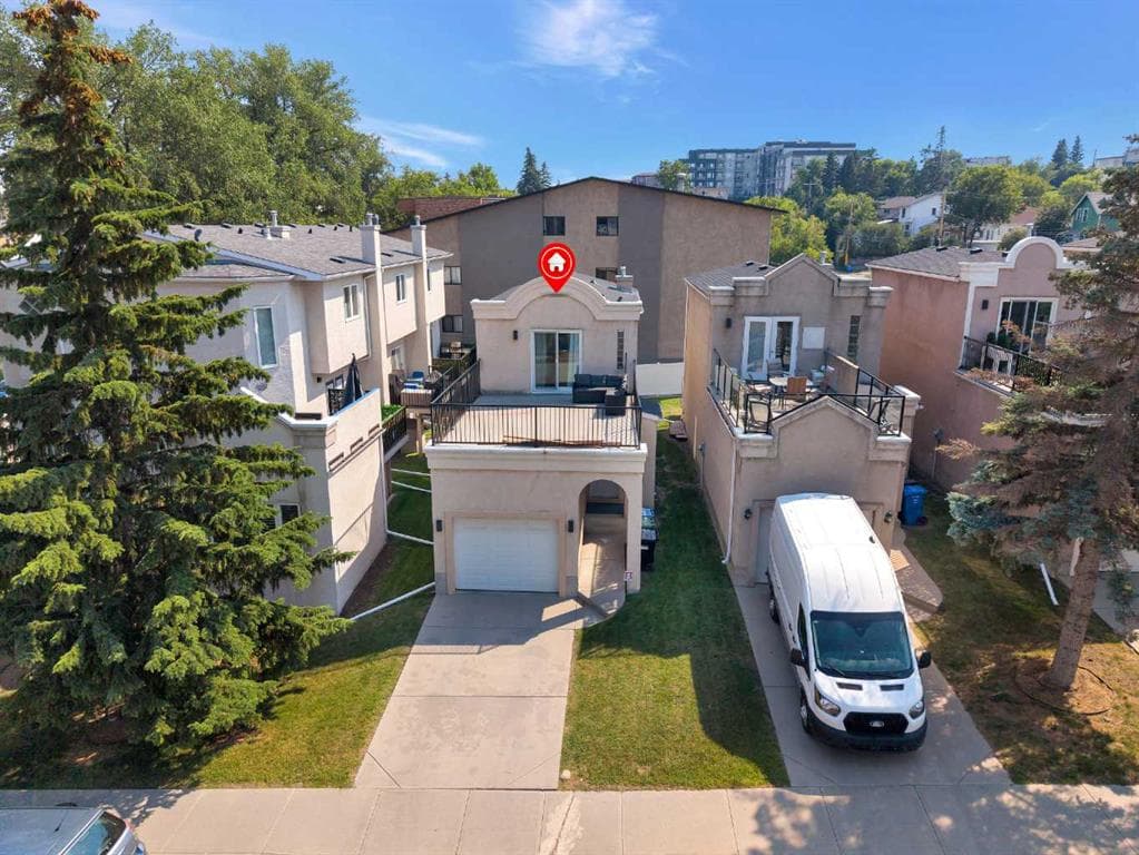 1707 23 Avenue SW — photo 1