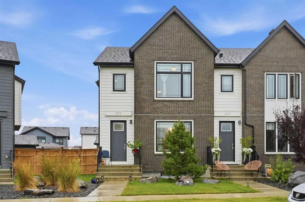 3-bed Townhouse for sale at 1074 Harmony Parade, Rural Rocky View County