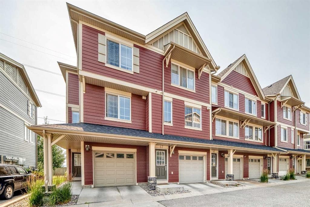 51 Evansview Gardens NW — photo 1