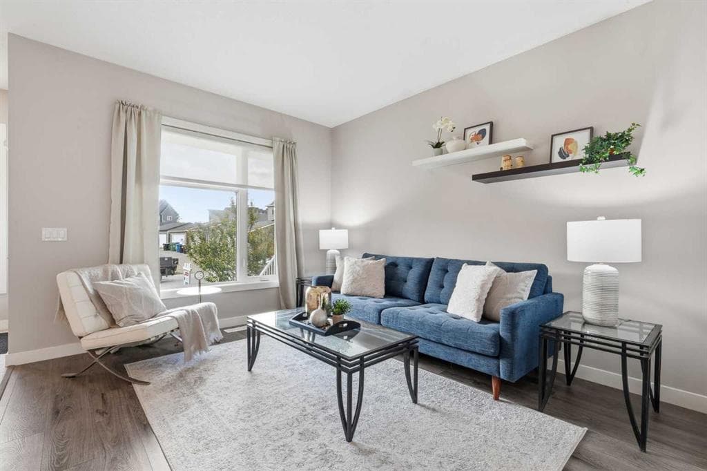 3-bed Semi-detached for sale at 21 Howse Street NE, Calgary