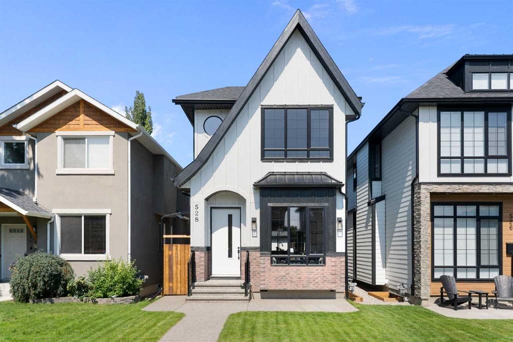 4-bed Detached for sale at 528 52 Avenue SW, Calgary