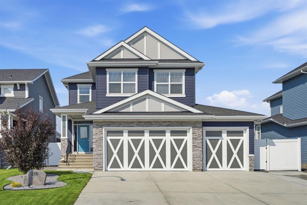 5-bed Detached for sale at 218 Boulder Creek Place, Langdon