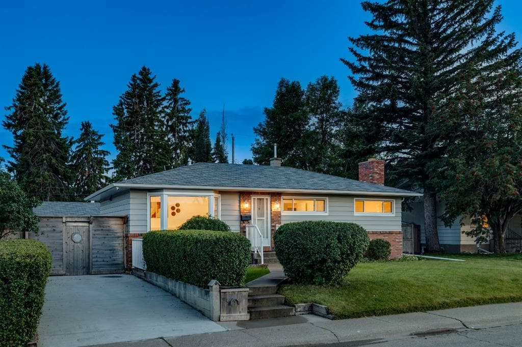 5-bed Detached for sale at 4927 10 Avenue SW, Calgary