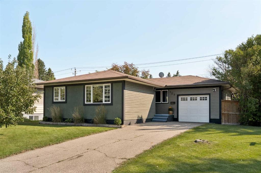 4-bed Detached for sale at 129 Springwood Drive SW, Calgary