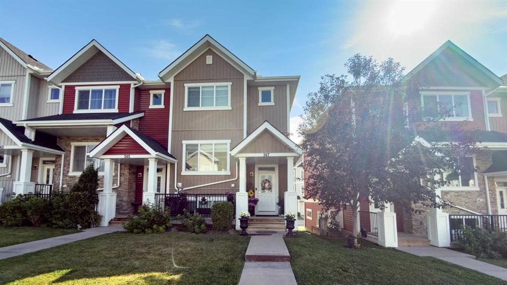 4-bed Townhouse for sale at 6, 367 Nolancrest Heights NW, Calgary