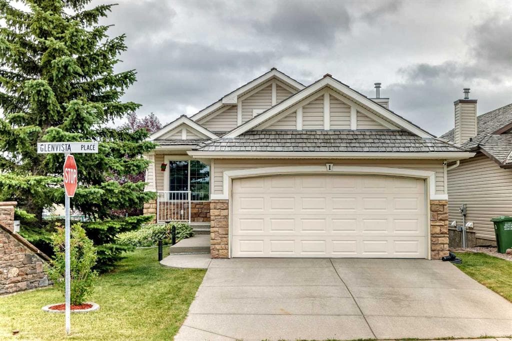 3-bed Detached for sale at 1 Glenvista Place, Cochrane