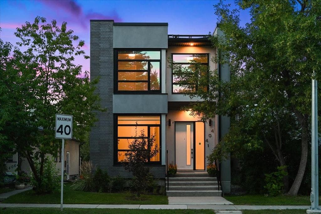 4-bed Detached for sale at 404 12 Avenue NW, Calgary