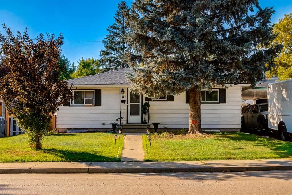 4-bed Detached for sale at 113 Hounslow Drive NW, Calgary
