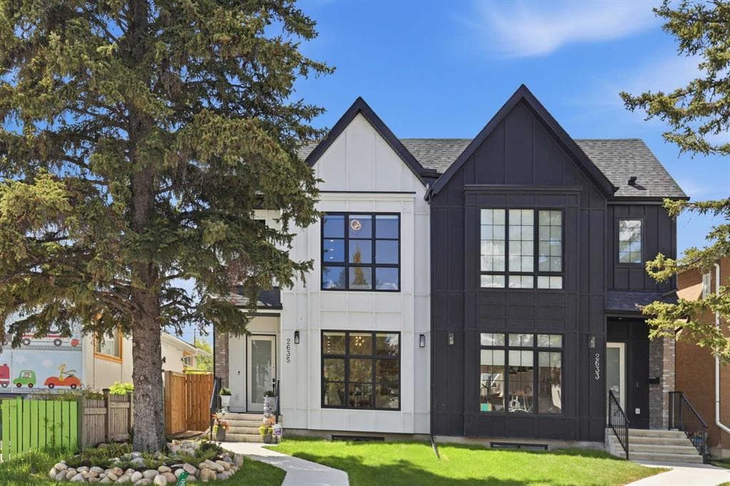 4-bed Semi-detached for sale at 2635 34 Street SW, Calgary