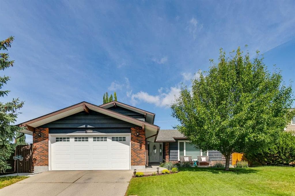 1515 Lake Bonavista Drive SE — photo 1