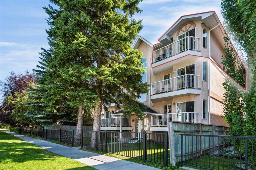 2-bed Apartment for sale at 301, 215 17 Avenue NE, Calgary