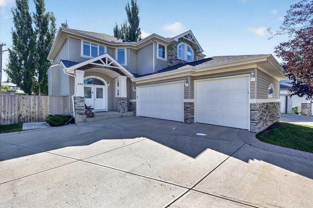 2-bed Detached for sale at 234 Elmont Bay SW, Calgary