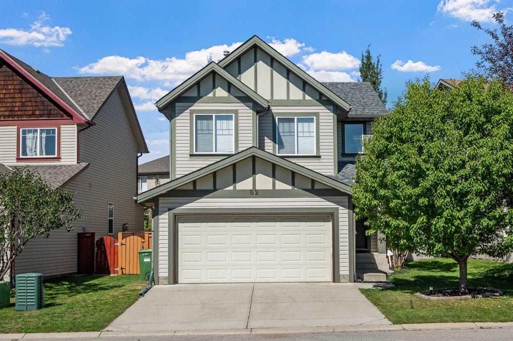 52 Copperfield Close SE — photo 1