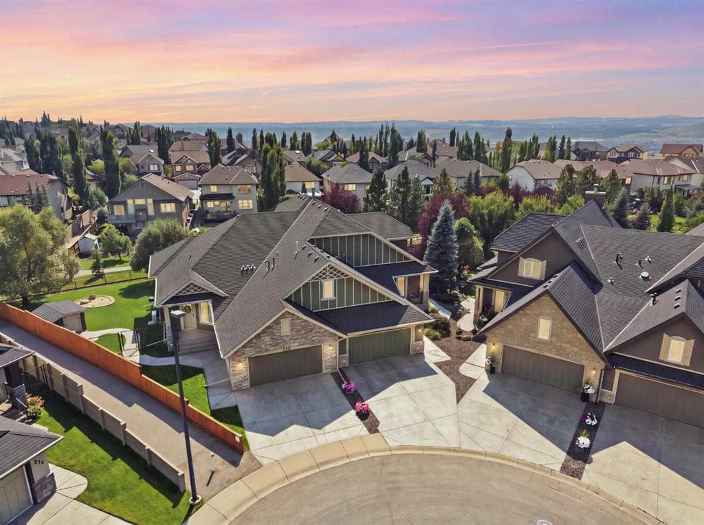 3-bed Semi-detached for sale at 242 Cranleigh Place SE, Calgary
