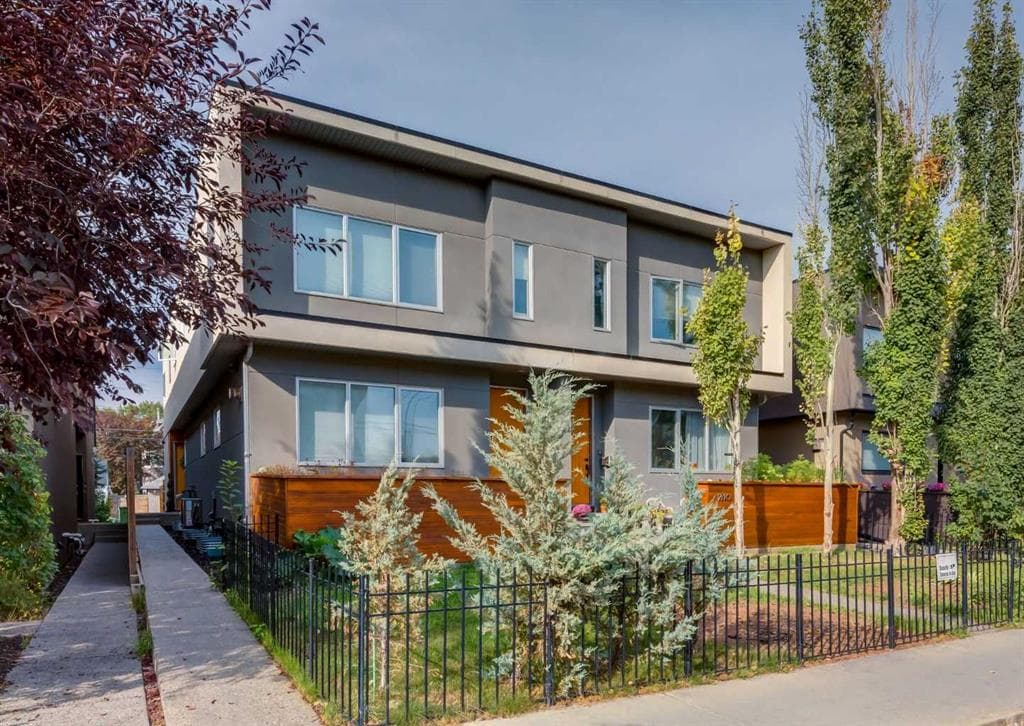 3-bed Townhouse for sale at 2, 1812 Kensington Road NW, Calgary